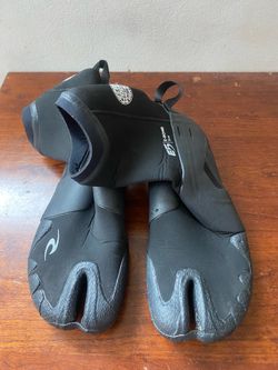 Surf boot $30