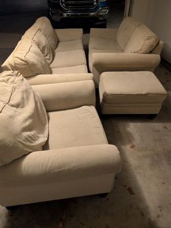 Couch set