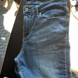 Women’s Levi’s Size 29