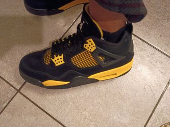 Jordan retro 4
