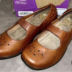 Dansko NEW Mary Janes 8.5 Leather Cerise Comfort Orthotic Shoes Flats Slip-ons Brown Me