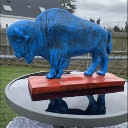 Bill’s Themed Buffalo Statue