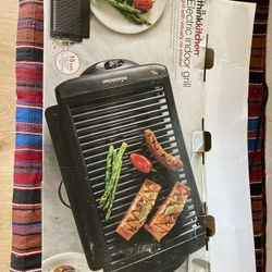 Electric Portable Smokeless Grill, Non Stick Surface , Brand New, Never Been Used, Indoor Or Out Door . Item In San Clement Ca 