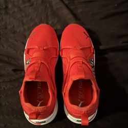 puma shoes for big boys 6.5  pnly weat twice like new