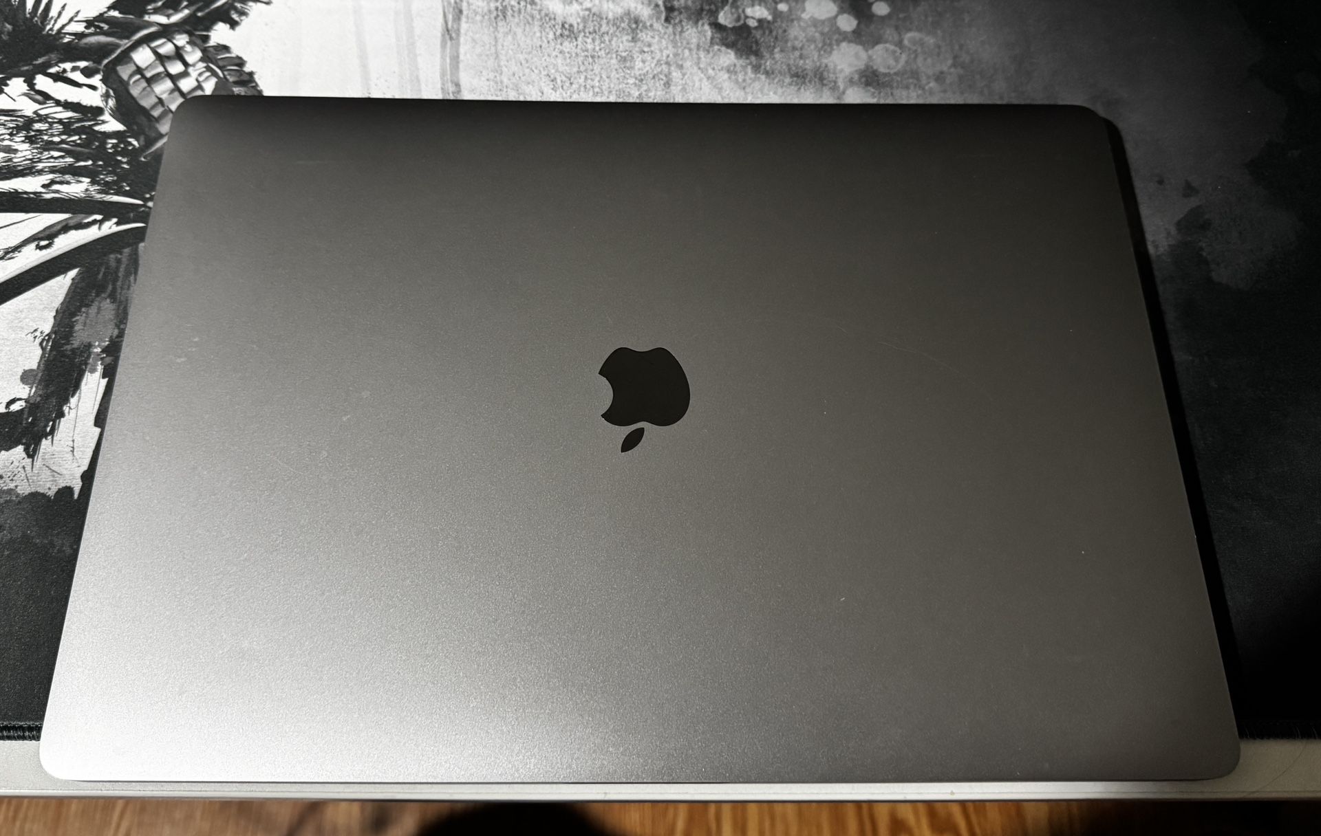 MacBook Pro 16"