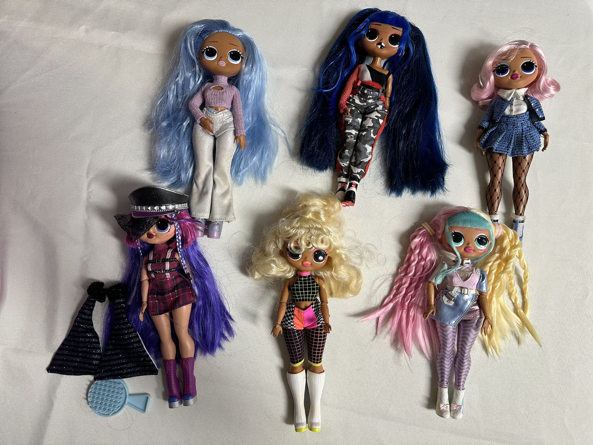 LOL OMG Dolls Lot