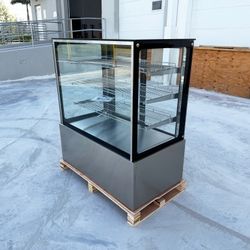 NSF 48 inches Dry Bakery Display Case Glass Showcase ZW-371