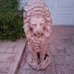 Lion Statues 