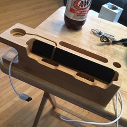 wooden phone cradle/with built in usb charger