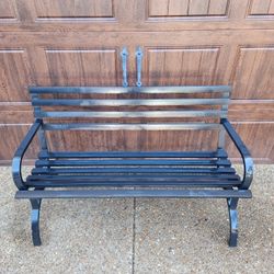 *** METAL BENCH ***