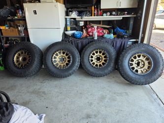 Method wheels with toyo at3s...17s on 35s