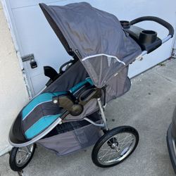 BABY TREND JOGGER STROLLER 