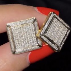 10k Yellow Gold Square Natural Diamonds Screwback Earrings 