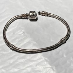 Pandora Bracelet snake chain authentic 7 Inch