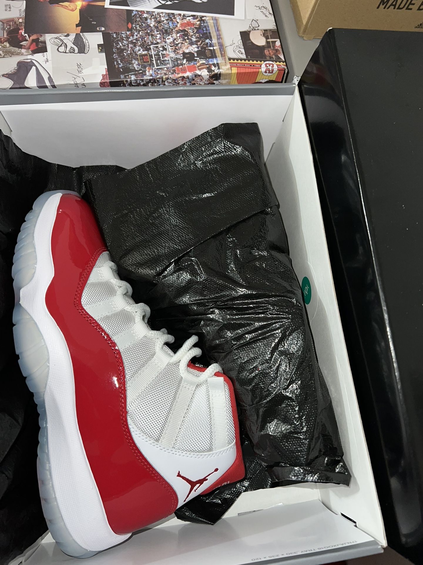 Jordan 11 Cherry