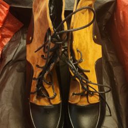 Brown Suede-Like Boots 