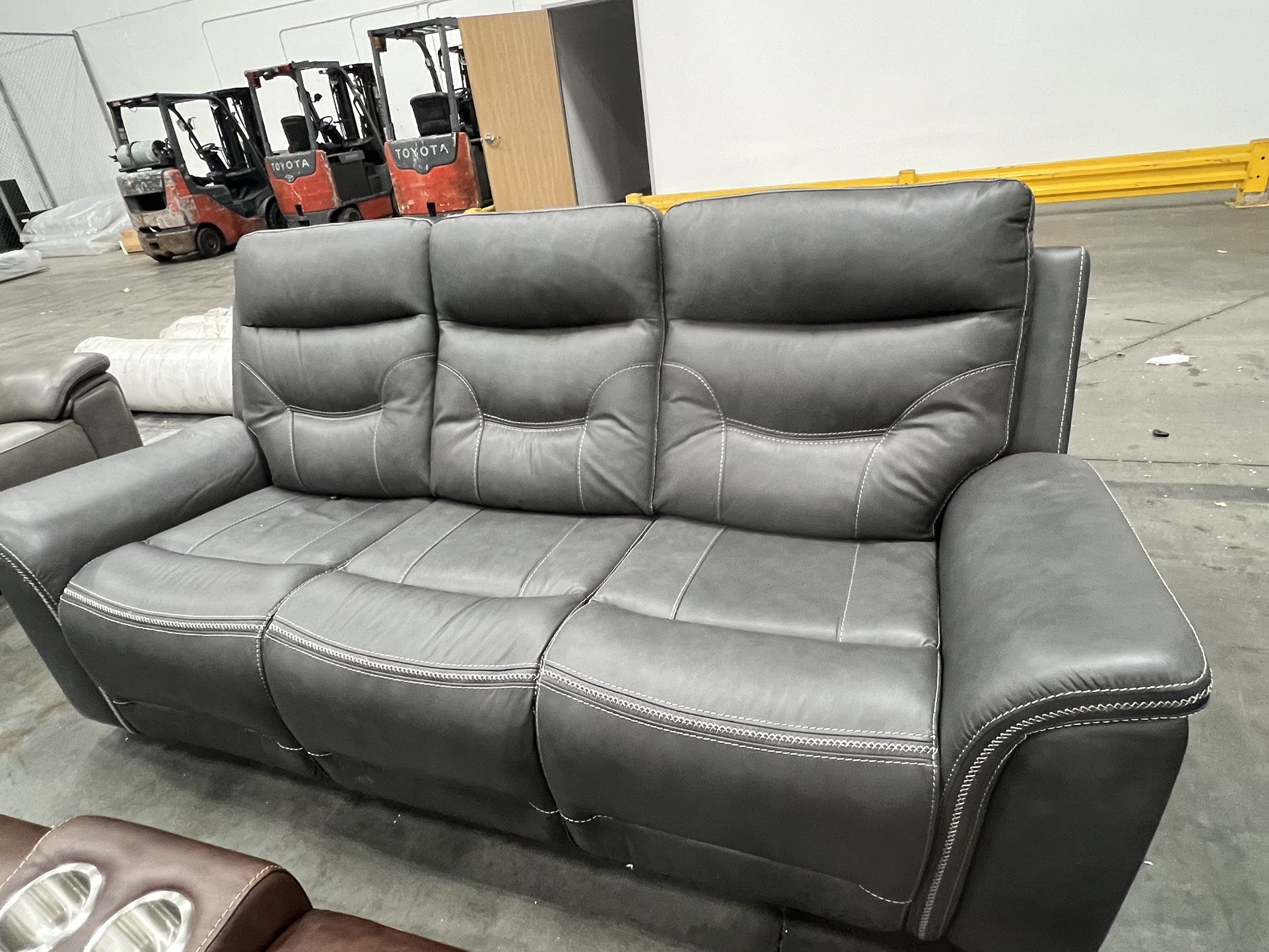 Italian Leather Loveseat Console London P2 Grey Sofa