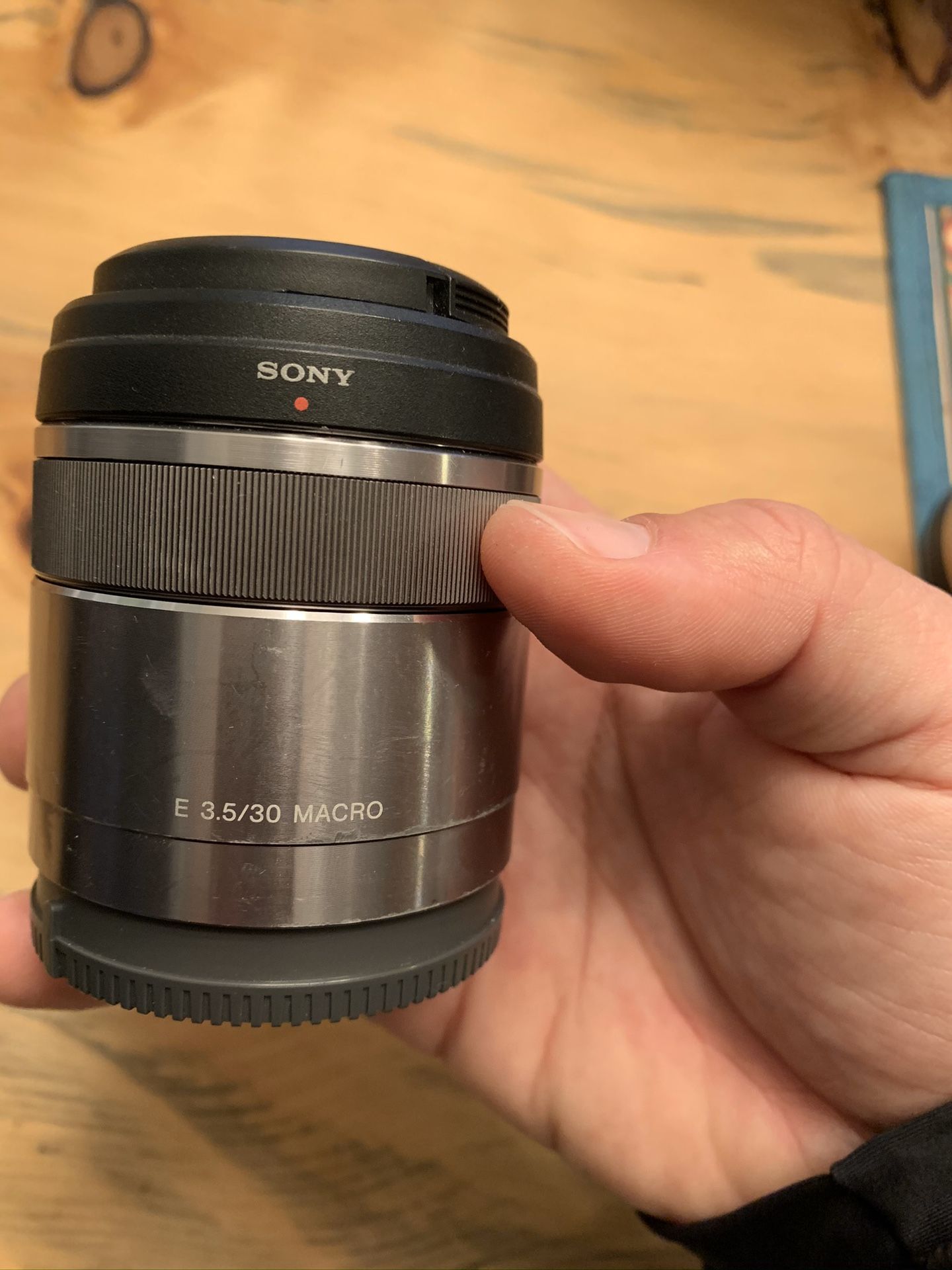 Sony E 30mm f/3.5 Macro lense