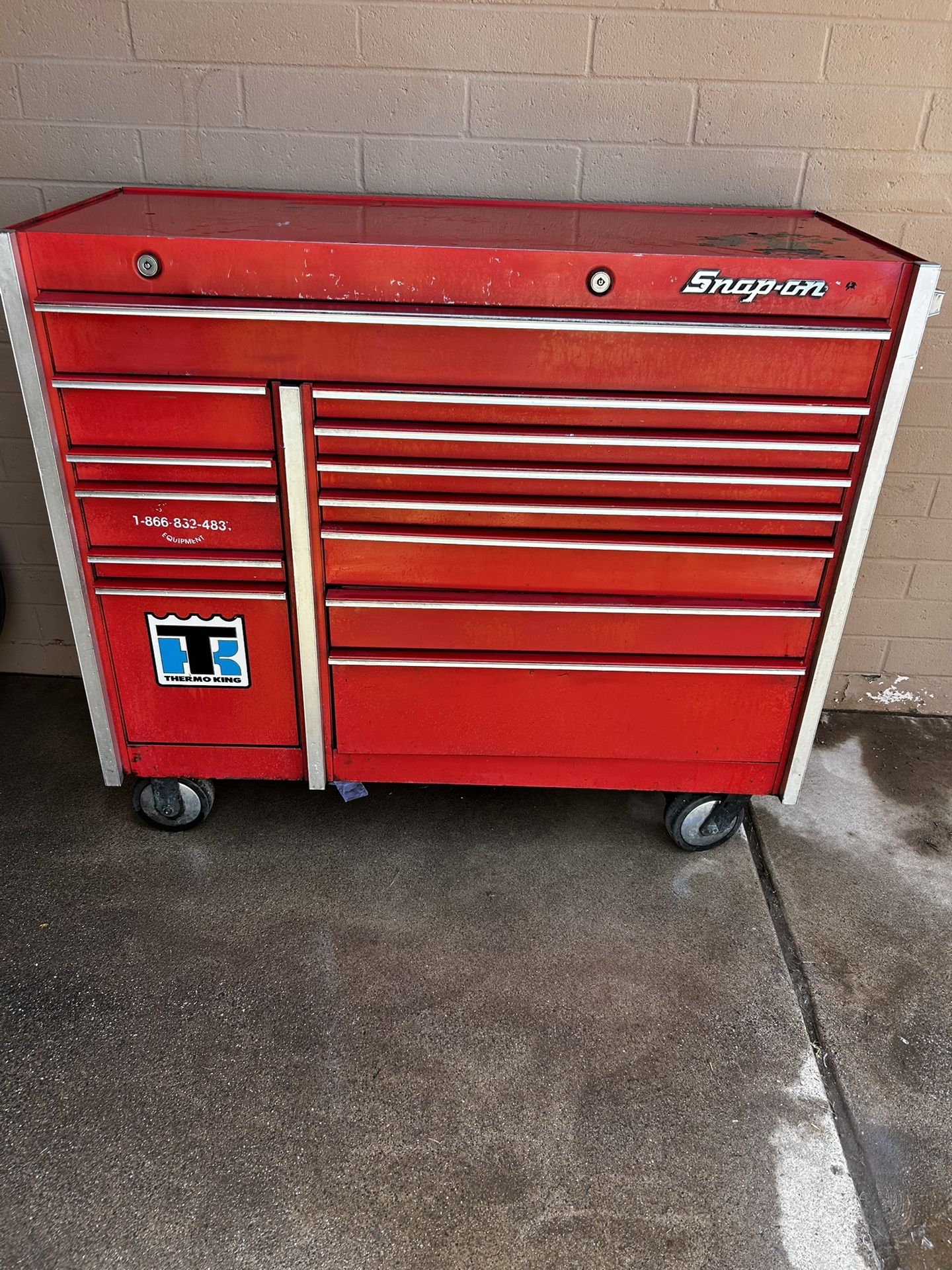 Snap On Tool Box Model KRL-661