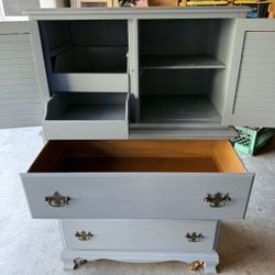 Grey Dresser