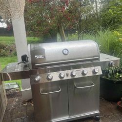 Monument 6 Burner Grill 