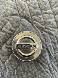 Genuine Nissan Center Cap - Altima / Maxima / Sentra - 40343-AU51A