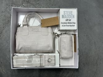Steven Madden Gift Set