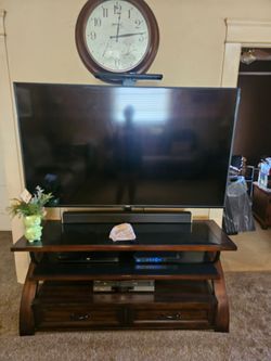 Tv with stand 60 inch