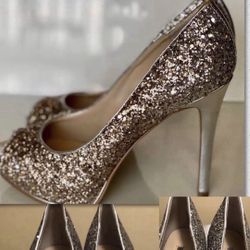 Guess Stilettos Gold Glitter Sparkle peep toe Size 9-77064 Area Code 