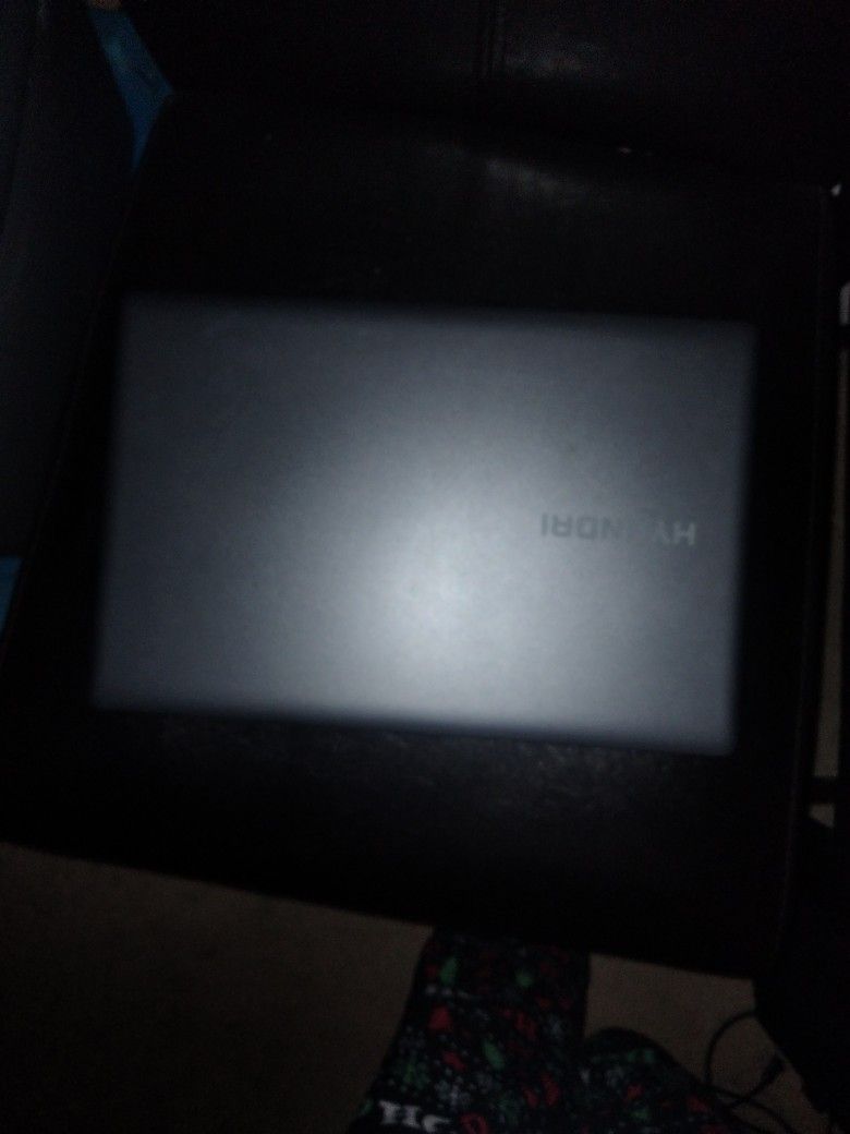 Used Hyundai Laptop