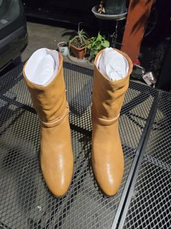 5.5 M woman boots