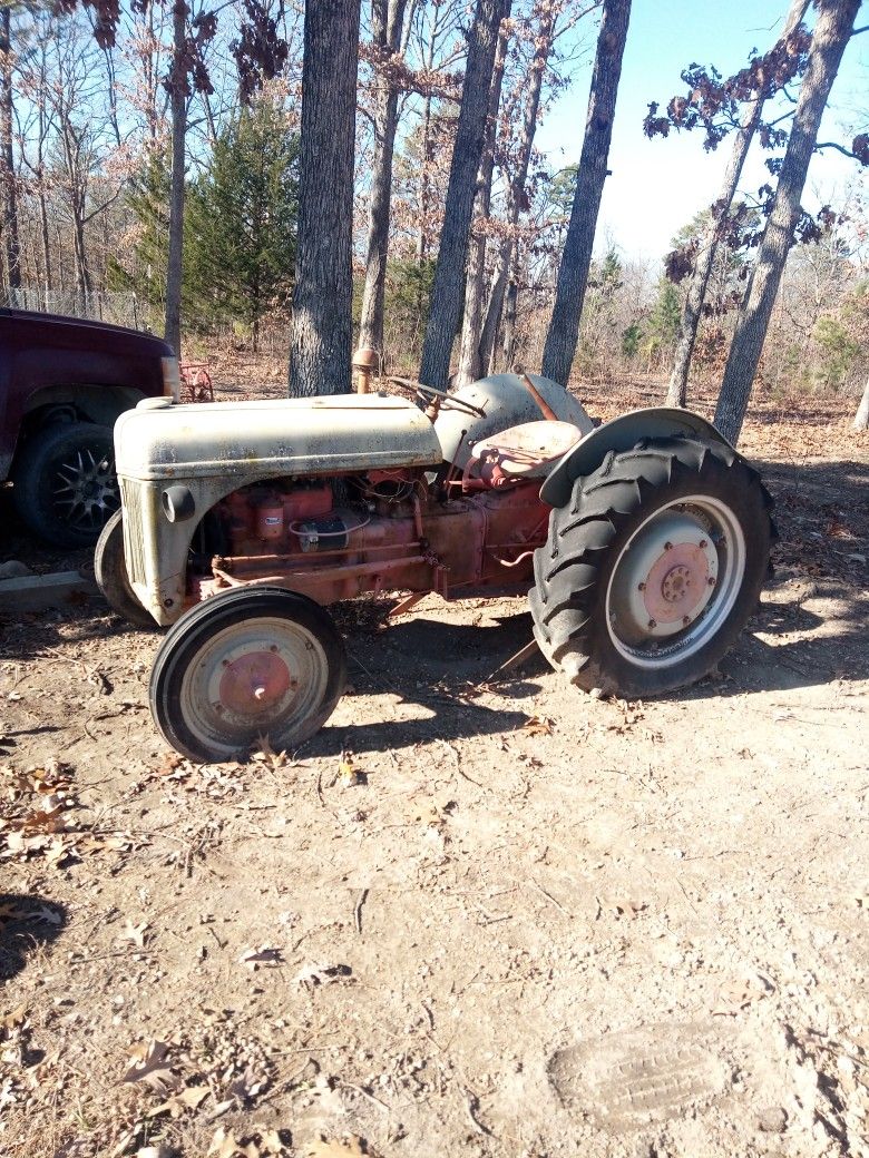 8N Ford Tractor 1949-50. Runs, Wont Charge Battery But Has Lots Of Power. Asking 2500$ OBO