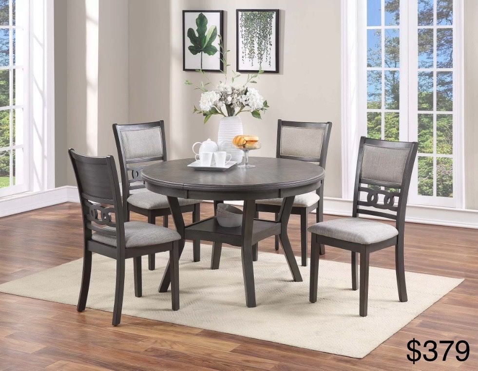 Round Dining Table Set