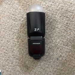 Neewer Z1 Flash For Nikon cameras 