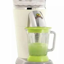 Margaritaville Bahamas Frozen Concoction Maker Off White/Lime Green - DM0500-000-000: Crushes Ice, 36oz Capacity, 400W open box new 