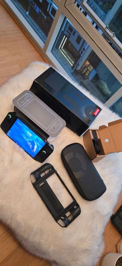 Lenovo Legion Go 1st Gen – Open Box – Like New