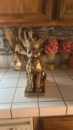 Gold Crowned Leopard Decorative Figurine