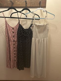 THREE. ☀️3 SUN DRESSES BUNDLE☀️