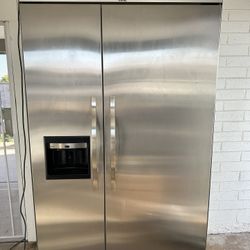Viking 48 Refrigerator 