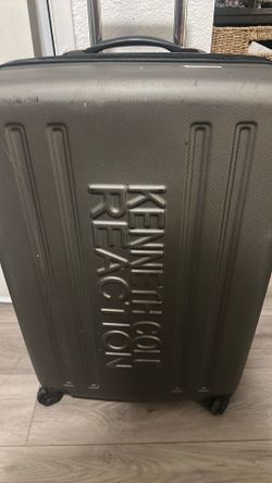 Large Suit case Kenneth Cole