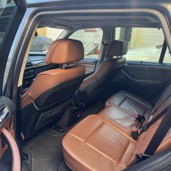 BMW X5 50i 2013 Clean Tittle 