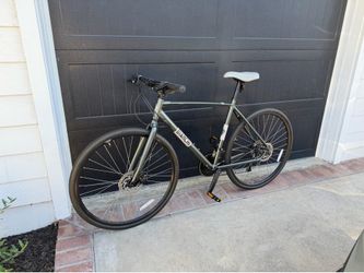 Bianchi Iseo Disc Brake Commuter City Fitness Bike XL - NEW (fully assembled)