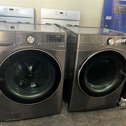 LG HE FRONT LOAD WASHER AND GAS DRYER SET 