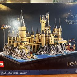 Lego  Hogwarts™ Castle and Grounds #76419