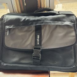 Targetus Platinum Deluxe Notebook Case