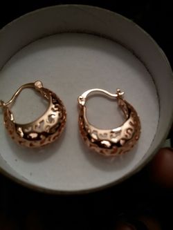 Gold plated earring