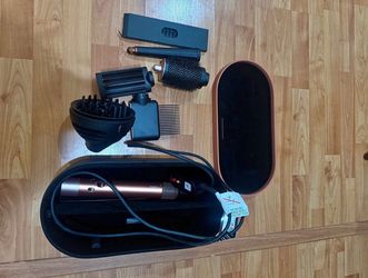 Dyson Airwrap I.d. Multi-Styler Dryer Curly + coil hair Attachments and Case