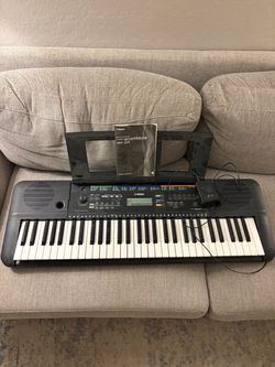 Yamaha E253 Keyboard