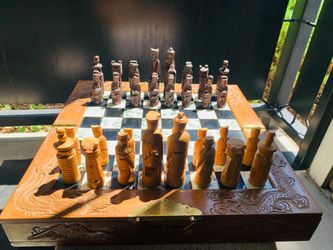 Vintage hand carved Asian chest set Vintage hand carved  Asian chess set