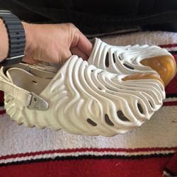 Salethe Bembury Crocs SZ10